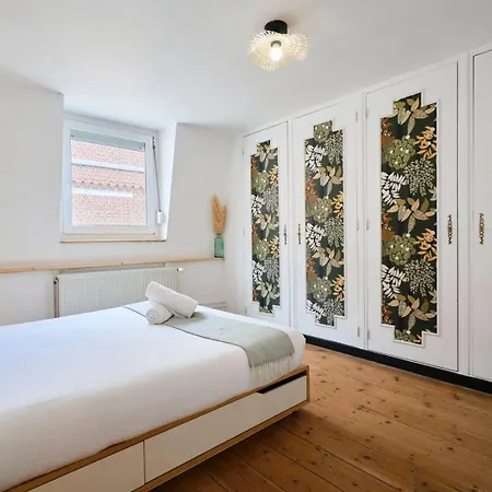 Charmante Maison 3 Avec Jardin. Guest house La Madeleine (Nord)