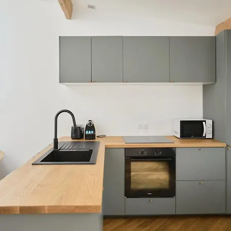 Charmante Maison 3 Avec Jardin. 4*