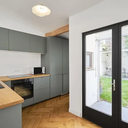 Charmante Maison 3 Avec Jardin. Konukevi 4*