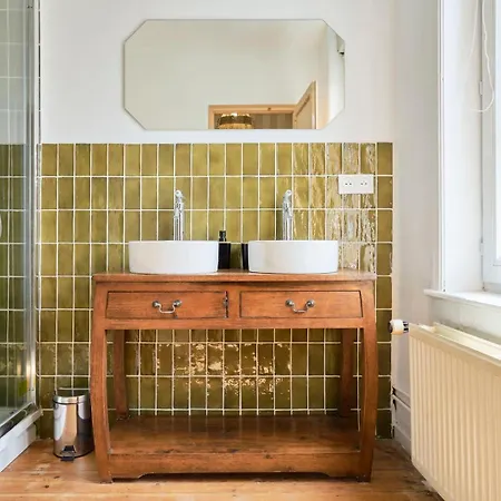 Charmante Maison 3 Avec Jardin. La Madeleine (Nord)