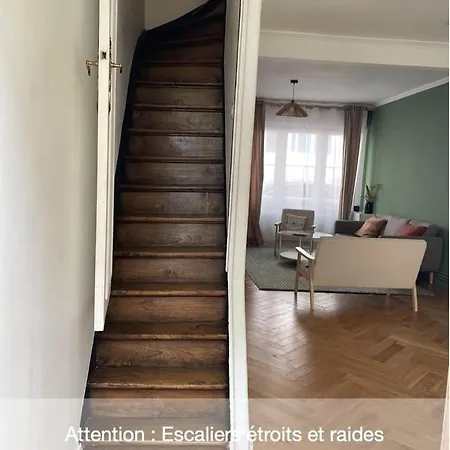 Guest house Charmante Maison 3 Avec Jardin. 4*