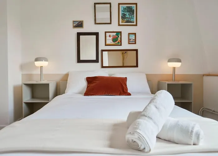 Maison d'hôtes Charmante Maison 3 Avec Jardin. 4*