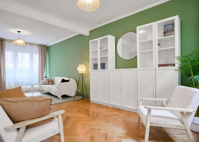 Maison d'hôtes Charmante Maison 3 Avec Jardin. 4*