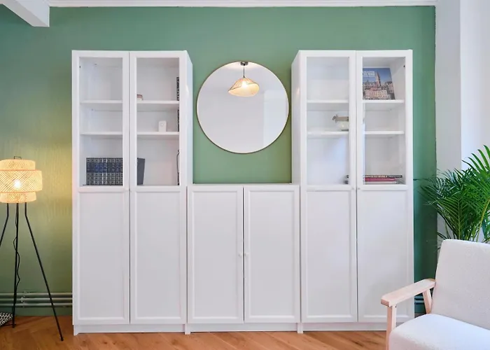 Maison d'hôtes Charmante Maison 3 Avec Jardin. La Madeleine (Nord)