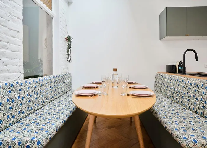 Maison d'hôtes Charmante Maison 3 Avec Jardin. 4*