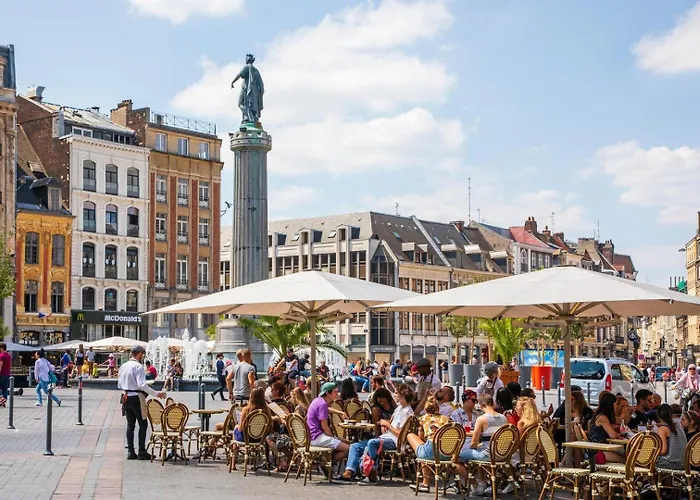 Charmante Maison 3 Avec Jardin. La Madeleine (Nord)